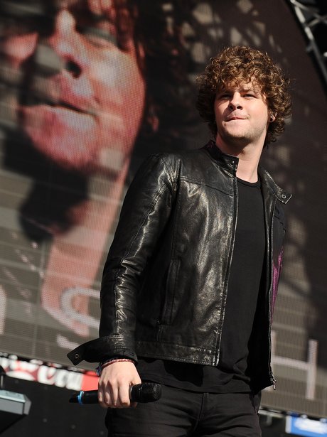 The Wanteds Jay Mcguiness Joins His Bandmates On Stage For Their Set 
