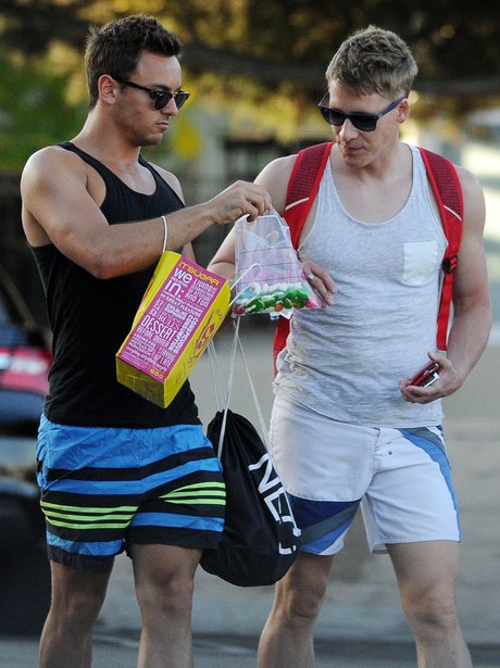 Aww... Tom Daley and his man share some pick 'n' mix sweet! #MustBeLove ...